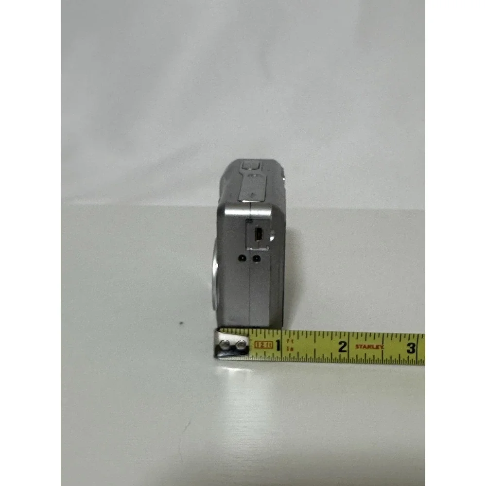 Praktica DCZ 5.8 digital camera For Parts